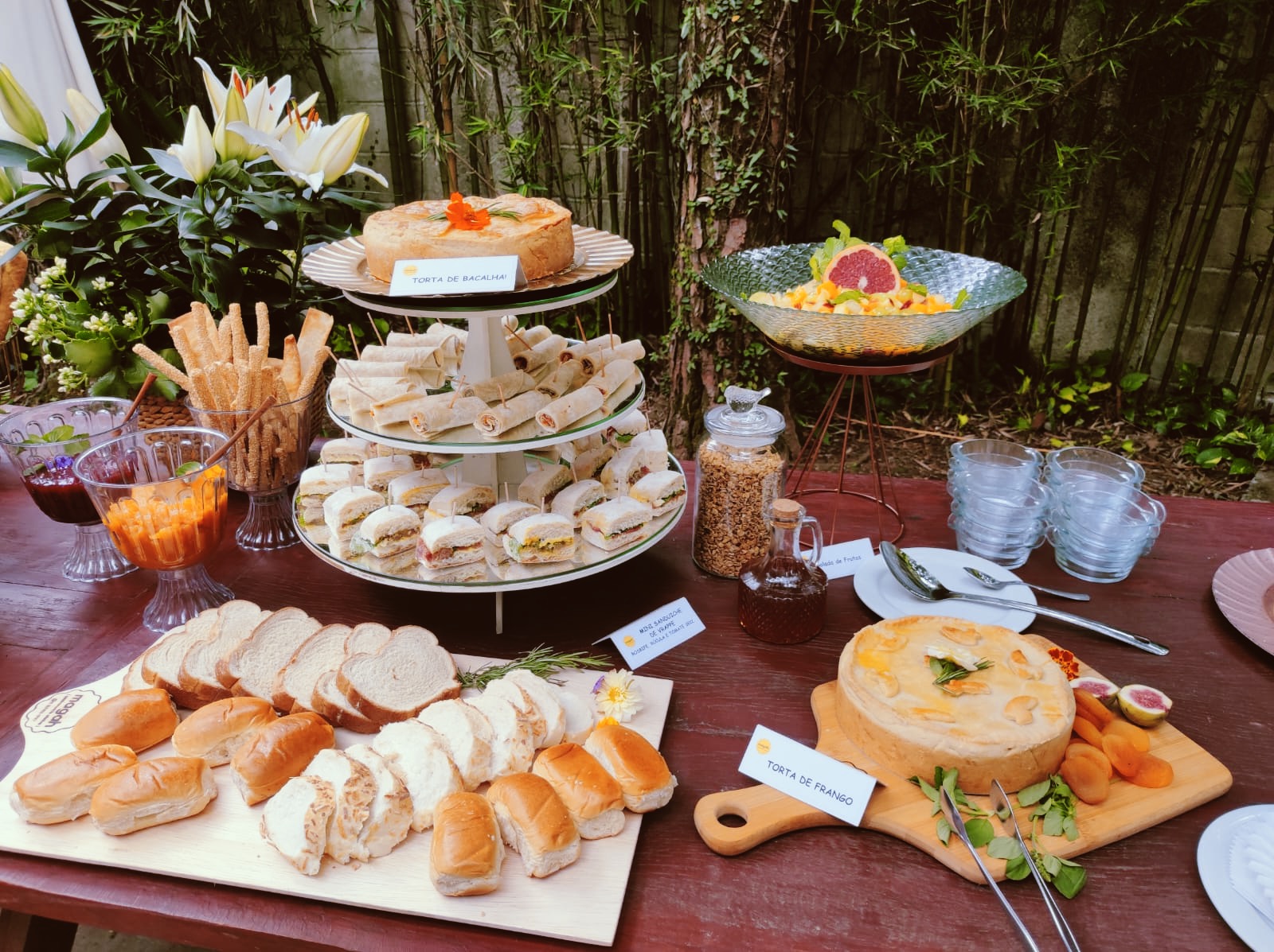 Brunch corporativo ao ar livre