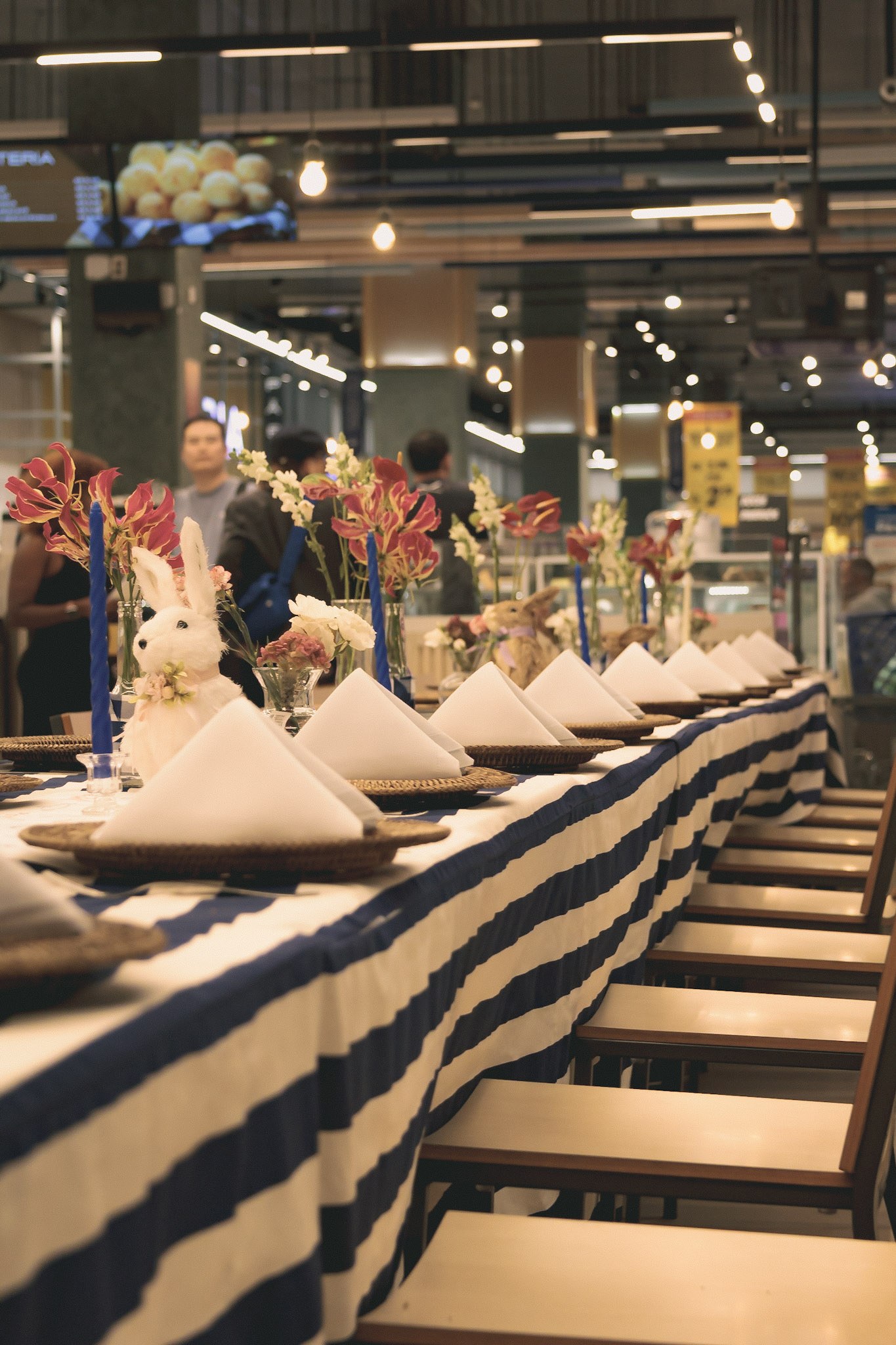 Mesa longa decorada
